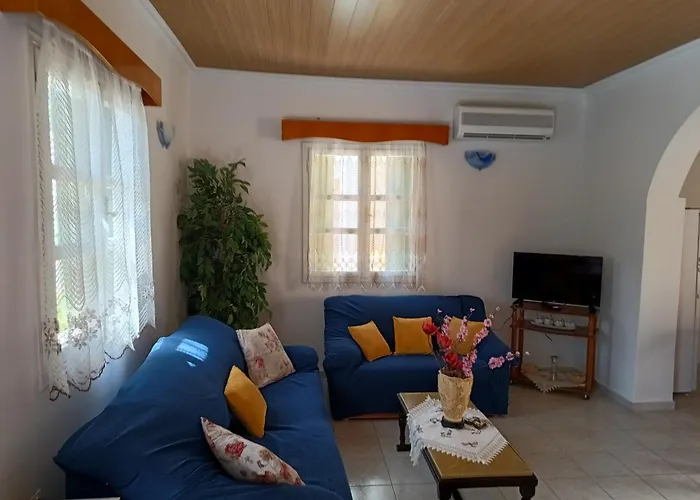 Zoe Apartments