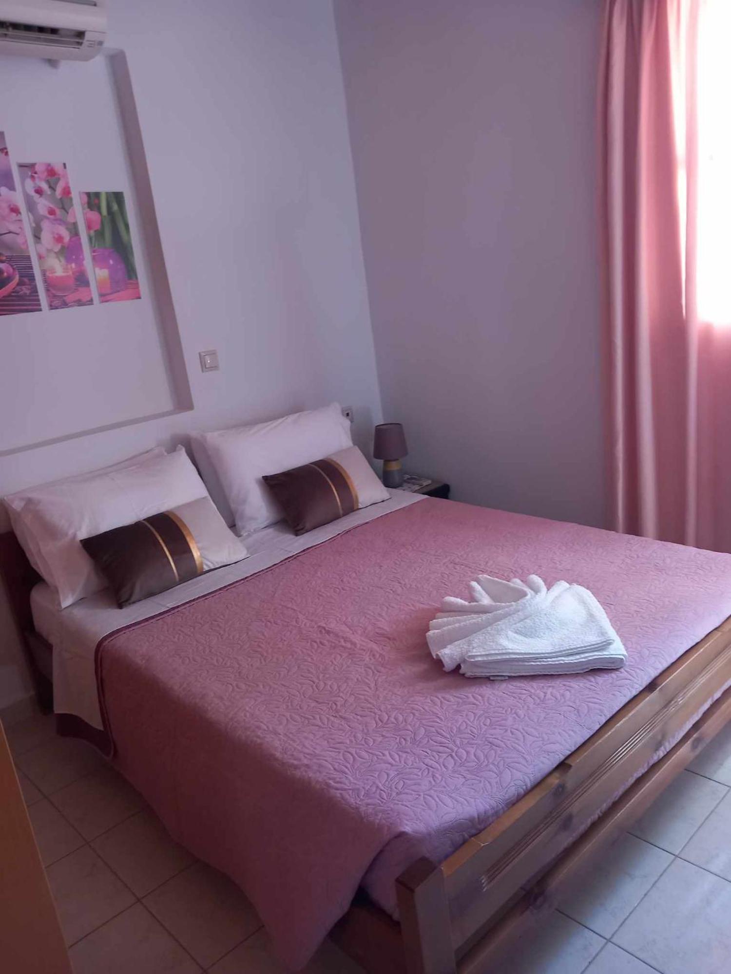 Zoe Apartment *